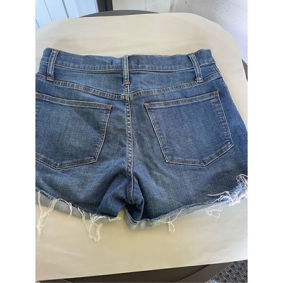 Madewell High Rise Denim ShortsSize 26 Buttons Casual Distressed Hem - Picture 16 of 16